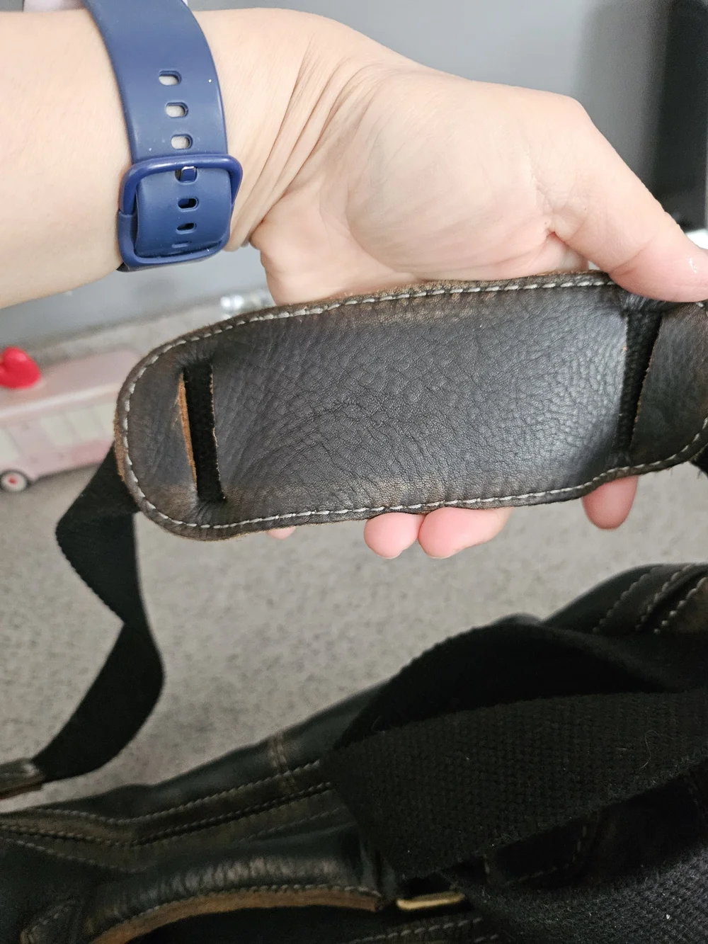 Black Rivet soft black